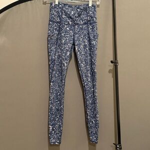 Athleta Navy and White Patterned Leggings